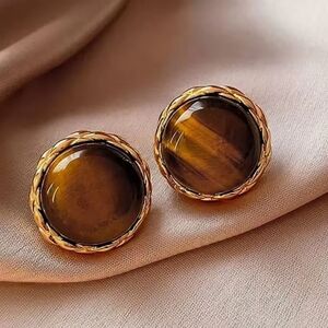 Tigers eye stud earrings; .79" round